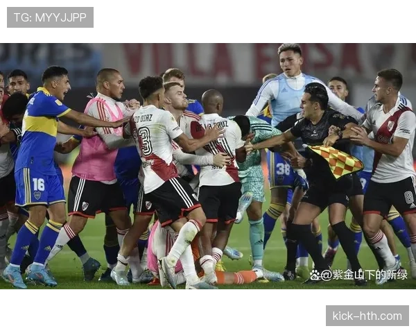 帕尔马控球惊艳全场，激情对决点燃球迷热情