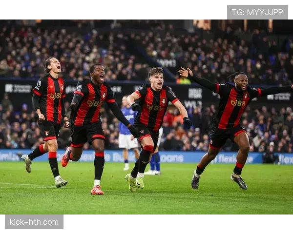 英超战术分析揭示球队竞争力新趋势:阵型演变与数据驱动的胜利密码 英超战术分析揭示球队竞争力新趋势:阵型演变与数据驱动的胜利密码