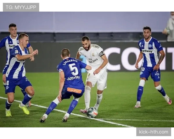 维尼修斯 vs 阿森西奥：主力位置之争如何体现战术适配差异